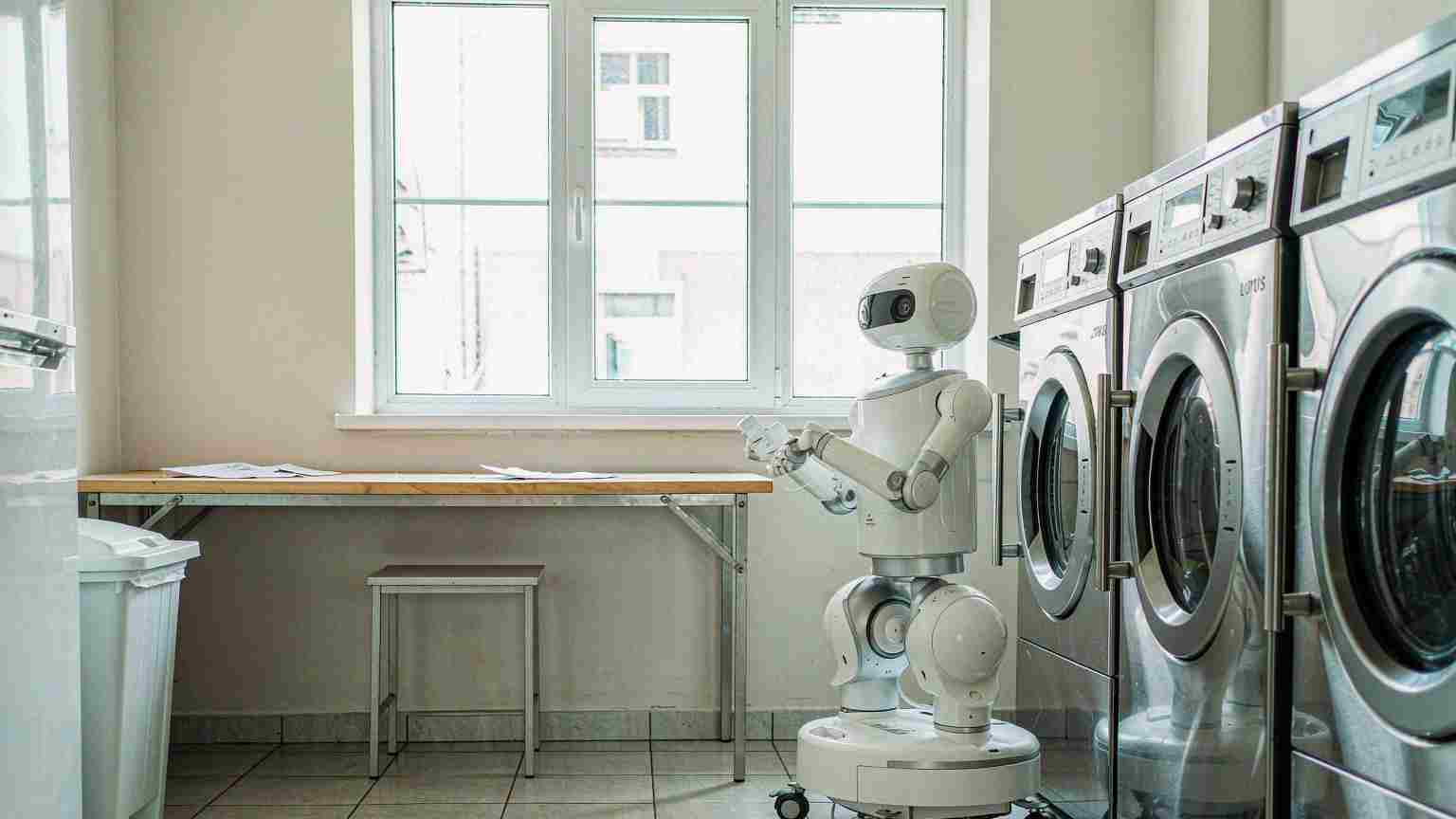 A Wheeled Semi-Humanoid Finished an Hour of Laundry Without Help