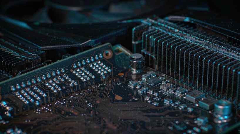 FLUX 3 Klein promette 8 GB di VRAM. Le dimensioni dei file dicono altro